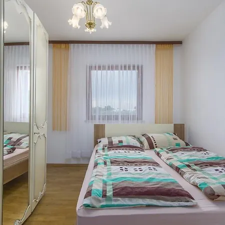 Lukenda Apartment *