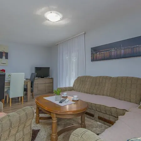 Lukenda Apartment *